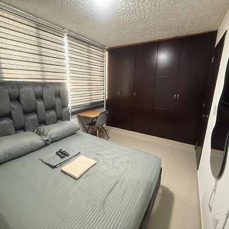 Hermosa Habitacion A Una Cuadra Del Ventura Plaza 3 Cúcuta Eksteriør bilde