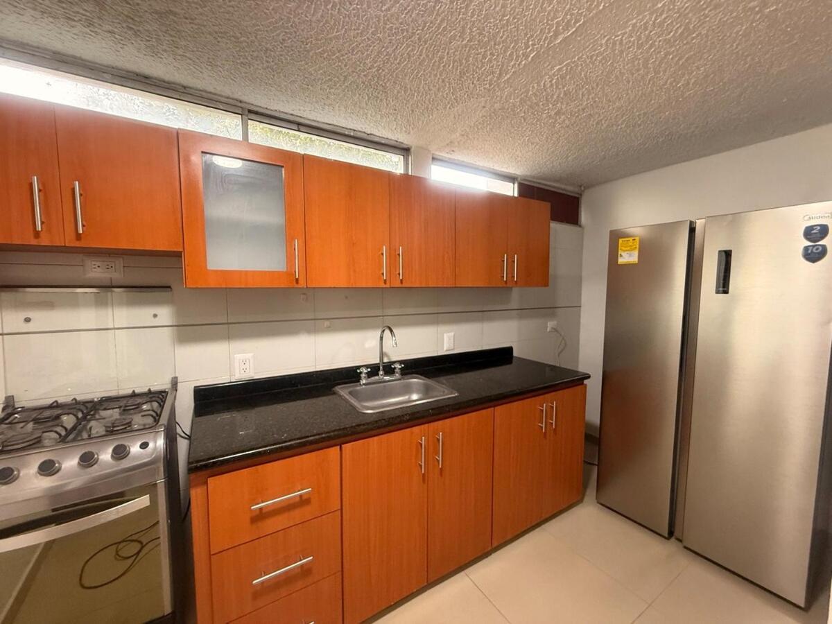 Hermosa Habitacion A Una Cuadra Del Ventura Plaza 3 Cúcuta Eksteriør bilde