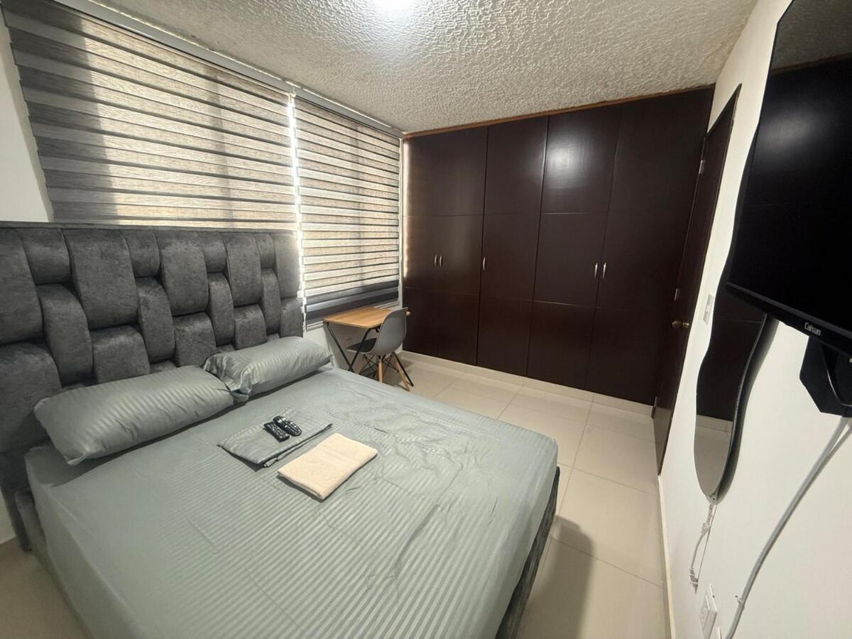Hermosa Habitacion A Una Cuadra Del Ventura Plaza 3 Cúcuta Eksteriør bilde